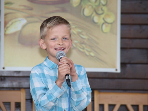 FOTO/VIDEO: U Prozoru održan X. festival duhovne glazbe 'Djeca pjevaju Isusu'