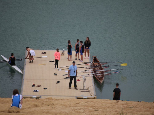 FOTO: Na Ramskom jezeru održana 10. veslačka regata
