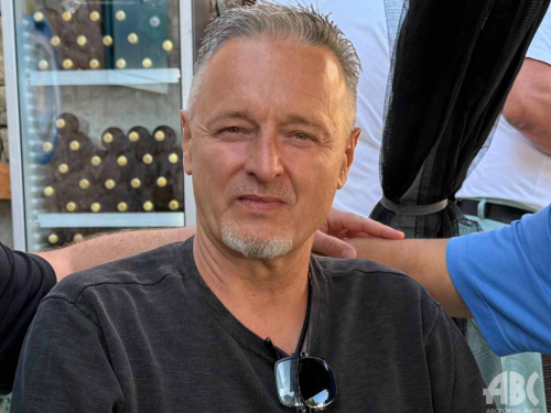 Radio odlučio puštati Thompsona 24 sata dnevno: ‘Vi ste to tražili’
