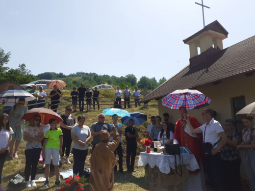 FOTO: Petrovo na Vrdolu, župa Uzdol