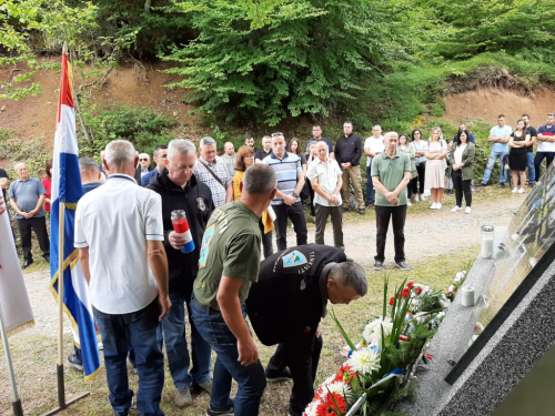 FOTO: Na Pomenu obilježena 27. obljetnica stradanja hrvatskih branitelja