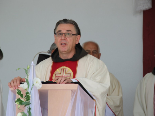 FOTO: Mlada misa fra Antonia Baketarića u Rumbocima