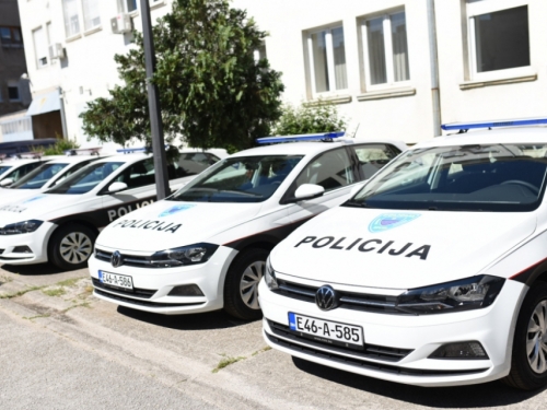 HNŽ: Policija bogatija za 15 novih vozila