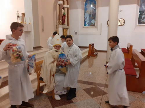 FOTO: Sv. Nikola posjetio župu Prozor