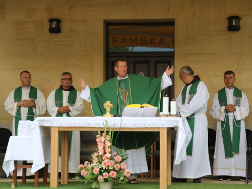 FOTO: Na Šćitu započela priprava za Veliku Gospu