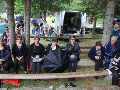 FOTO/VIDEO: Tisuće vjernika na Kedžari proslavilo Divin dan