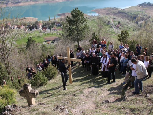 FOTO: Ramski put križa u Podboru