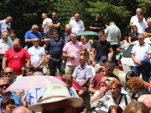 FOTO/VIDEO: Tisuće vjernika na Kedžari proslavilo 'Divin dan'