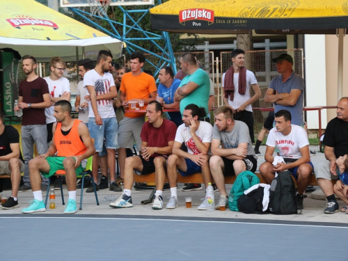 FOTO: Druga večer Streetball turnira u Prozoru