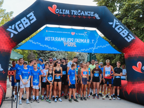 FOTO: 7. Ramski polumaraton - oboren rekord staze