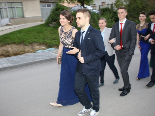 FOTO/VIDEO: Matura 2016. - Defile mladosti i ljepote na ulicama Prozora