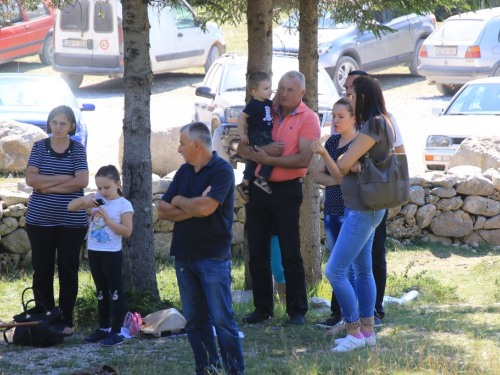 FOTO: Na Vran planini služena misa za poginule duvandžije