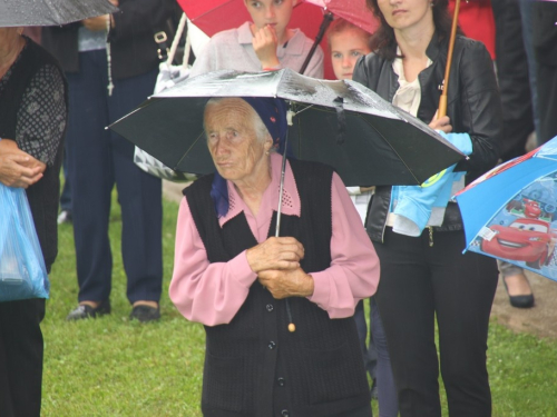 FOTO: Vanjska proslava sv. Ante u župi Gračac