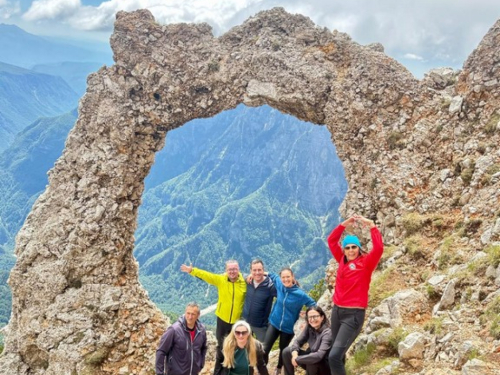 FOTO: Ramci i Solinjani zajedno osvojili Hajdučka vrata na Čvrsnici!