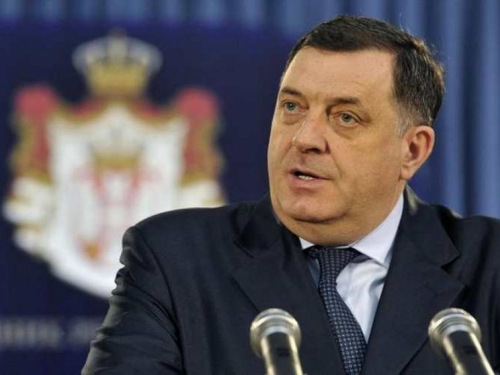Dodik: Mesić je ustaša, BiH je propala, a Inzko treba ići kući