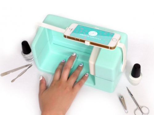 Za žensku populaciju: S ovim "robot-printerom" svoje nokte uredite kako god želite