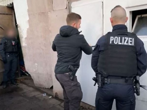 Policijska akcija u Njemačkoj: Trojka iz BiH upletena u krađu vrijednih vozila