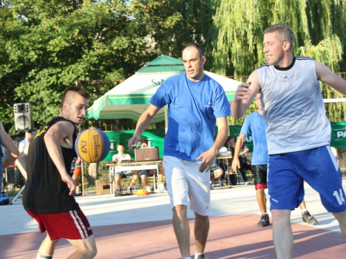 FOTO: Počeo turnir u uličnoj košarci ''Streetball Rama 2017.''