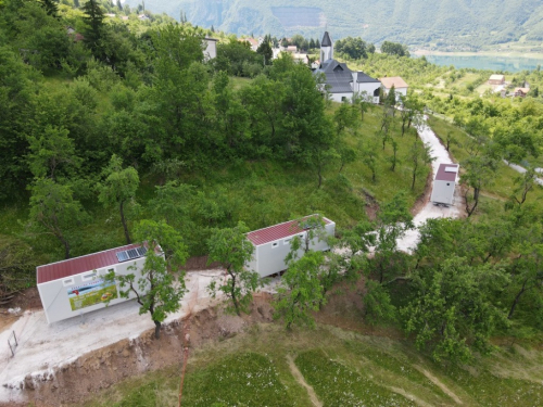 FOTO: Borići donijeli novitet u Ramu – slobodnim uzgojem koka proizvode zdrava jaja