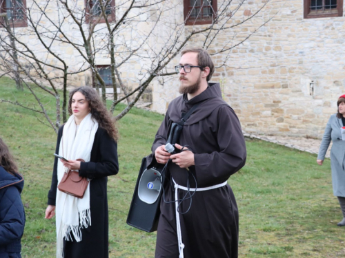 FOTO: Put križa kroz fratarski gaj na Šćitu