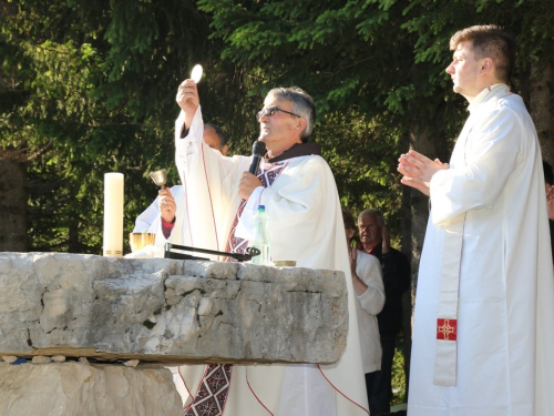 FOTO: Misa Uočnica na Kedžari