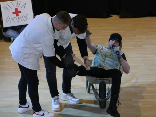 FOTO: Valentinovo u Prozoru - Maturanti priredili nezaboravnu večer