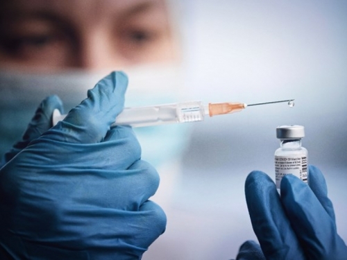 SAD nema rezervnih zaliha cjepiva, tvrdi tajnik za zdravstvo