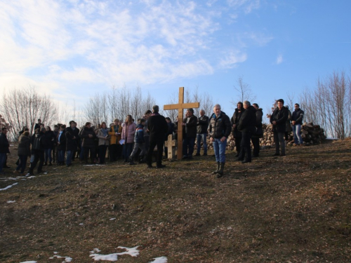 FOTO: Put križa - Treća korizmena nedjelja u župi Uzdol