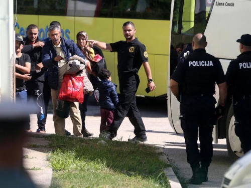 Migranti ulaze u privatne posjede, građani traže zaštitu