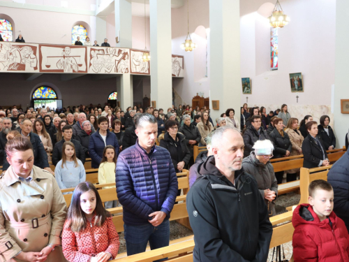 FOTO: Put križa kroz fratarski gaj na Šćitu