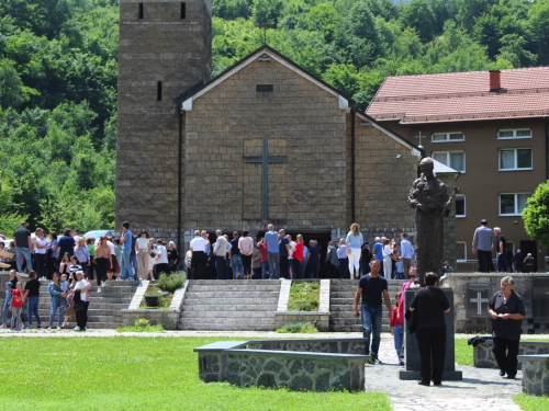 FOTO: Patron župe Gračac - Proslava sv. Antuna Padovanskog