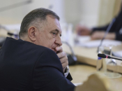 Zašto je Trump ukinuo sankcije Dodiku?