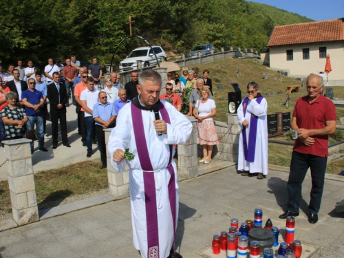 FOTO: Obilježena 22. obljetnica stradanja Hrvata na Hudutskom