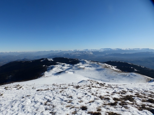 FOTO: Zimski uspon na planinu Radušu