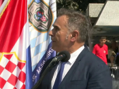 General prekinuo govor zbog ezana pa poručio: Tuđe oteto ne donosi sreću