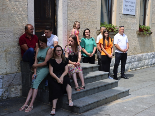 FOTO: Na Šćitu svečano proslavljena Velika Gospa i Mlada misa fra Mile Belje