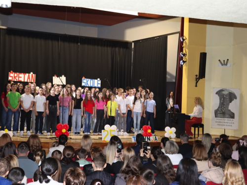 FOTO: Svečano obilježen Dan OŠ Marka Marulića Prozor