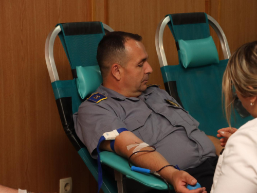 FOTO: Uspješna akcija darivanja krvi u Prozoru