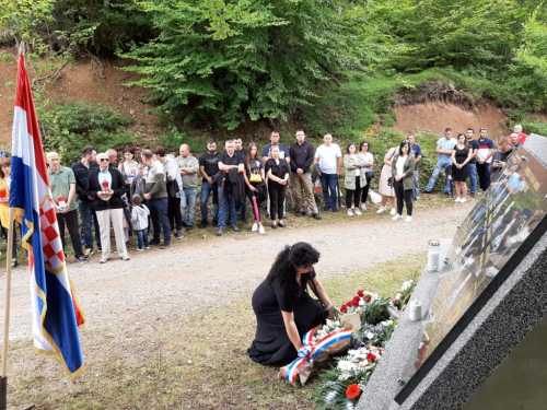 FOTO: Na Pomenu obilježena 27. obljetnica stradanja hrvatskih branitelja