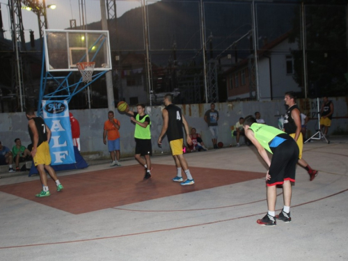 FOTO: Druga večer Streetball turnira u Prozoru