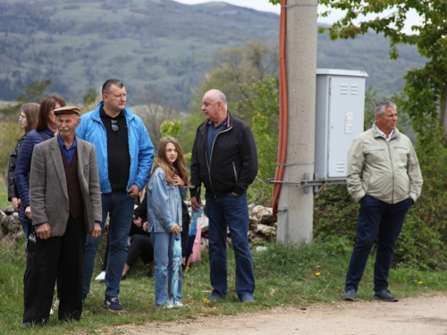 FOTO: Druženje Rumbočana i sv. misa na Zahumu