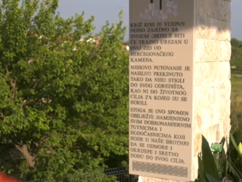 VIDEO: Podignut spomenik ubijenoj obitelji Ševo