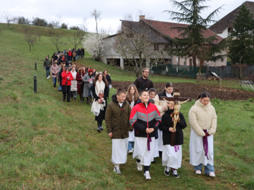 FOTO: Put križa kroz fratarski gaj na Šćitu
