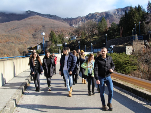 FOTO: Učenici KŠC ''Petar Barbarić'' iz Travnika posjetili Ramu