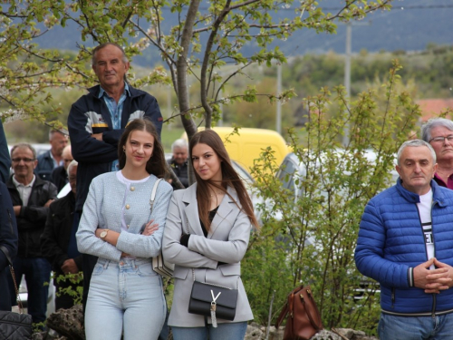 FOTO: Druženje Rumbočana i sv. misa na Zahumu