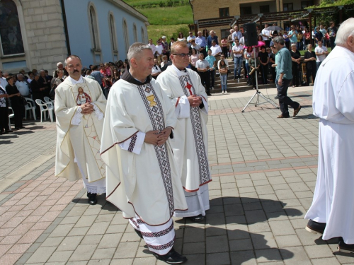 FOTO: Vanjska proslava patrona župe Prozor