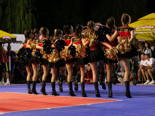 FOTO: Ekipa ''La Pont'' pobjednik 18. Streetball Rama 2020.