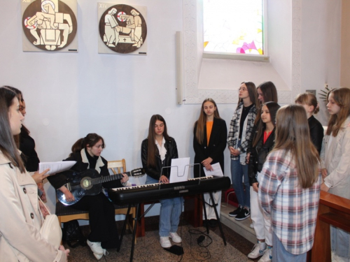 FOTO: Prva pričest u župi Prozor