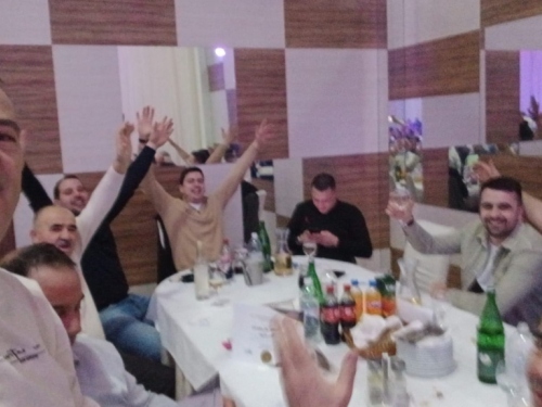 Duvanjska kobasijada: Ivica Sičaja osvojio tri srebrne i jednu zlatnu plaketu