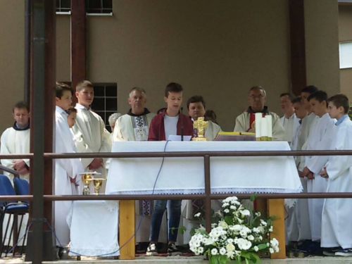 Župa Gračac: Vanjska proslava sv. Ante